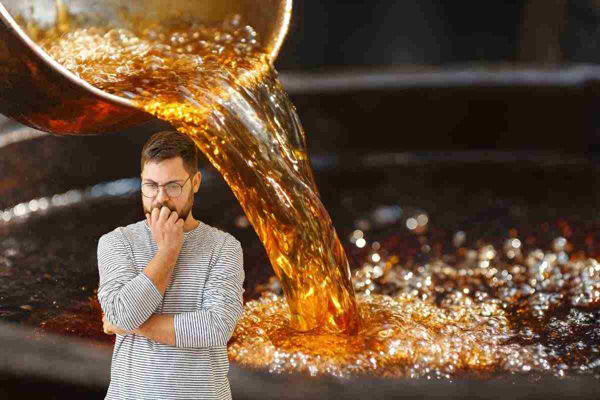 Dove buttare l’olio da frittura? Il trucco